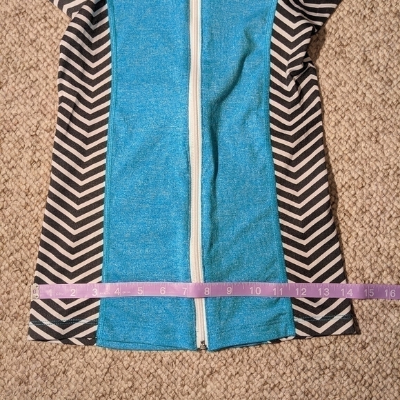 SALE 4/$25 RIPCURL zip front UV rash gard, xs - Picture 5 of 10